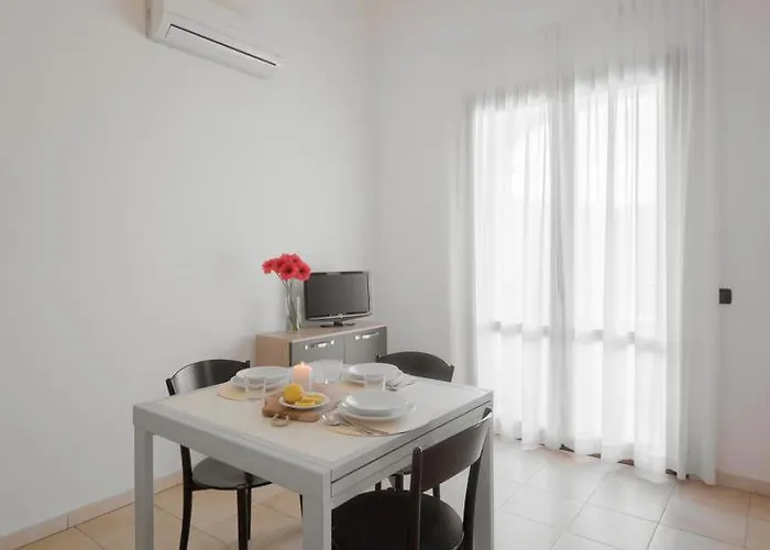 Апартаменты Inviting Rina Sea 1br *