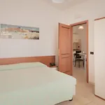Inviting Rina Sea 1br דירה