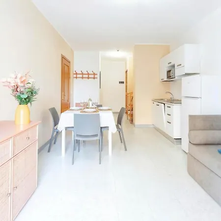 Inviting Rina Sea 1br *