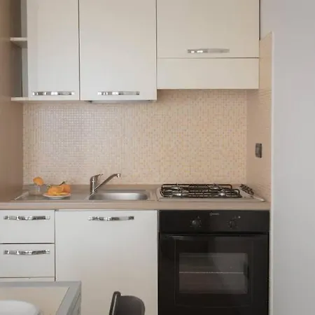 Inviting Rina Sea 1br Appartement *